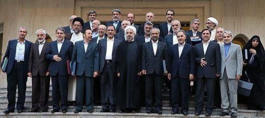 یک نگاه به لیستهای منتشره کابینه آتی نشان می‌دهد که این لیستها بیشتر از آنکه به دولت دکتر روحانی گرایش داشته باشد به آرزوهای تنظیم